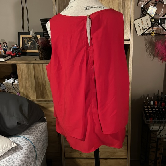 Apt 9 Red Flowy Tank Blouse - 1X - Picture 3 of 5